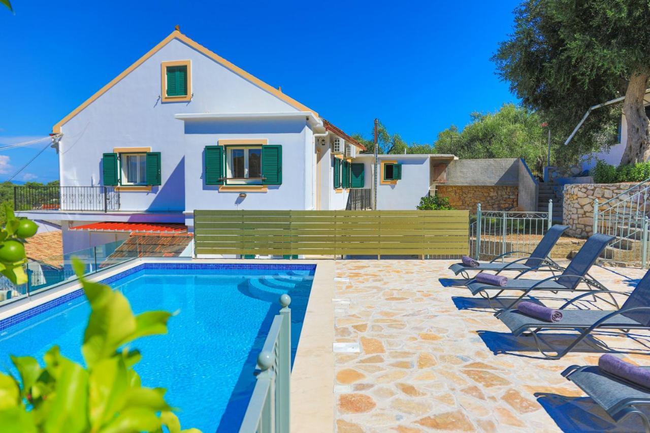Villa Thea Antonis Гайос Екстериор снимка