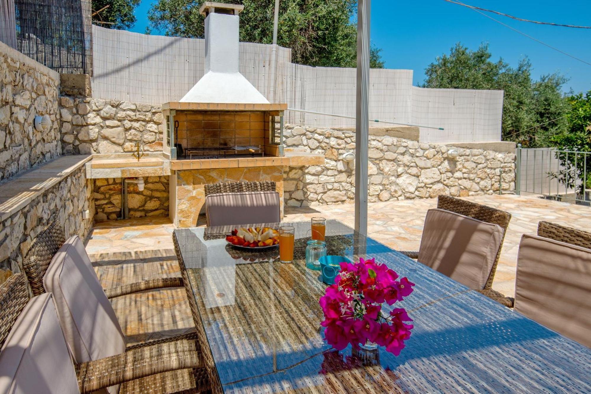 Villa Thea Antonis Гайос Екстериор снимка
